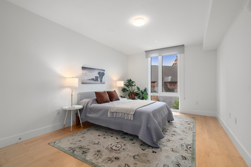 7 Beech Street # 302