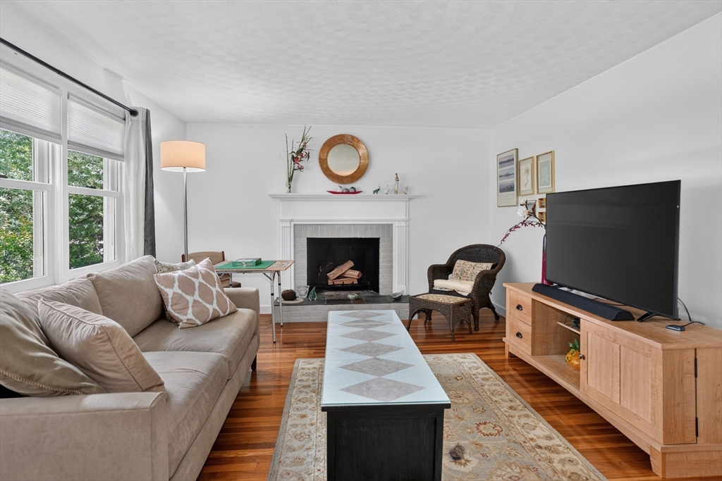 18 Cortland Dr