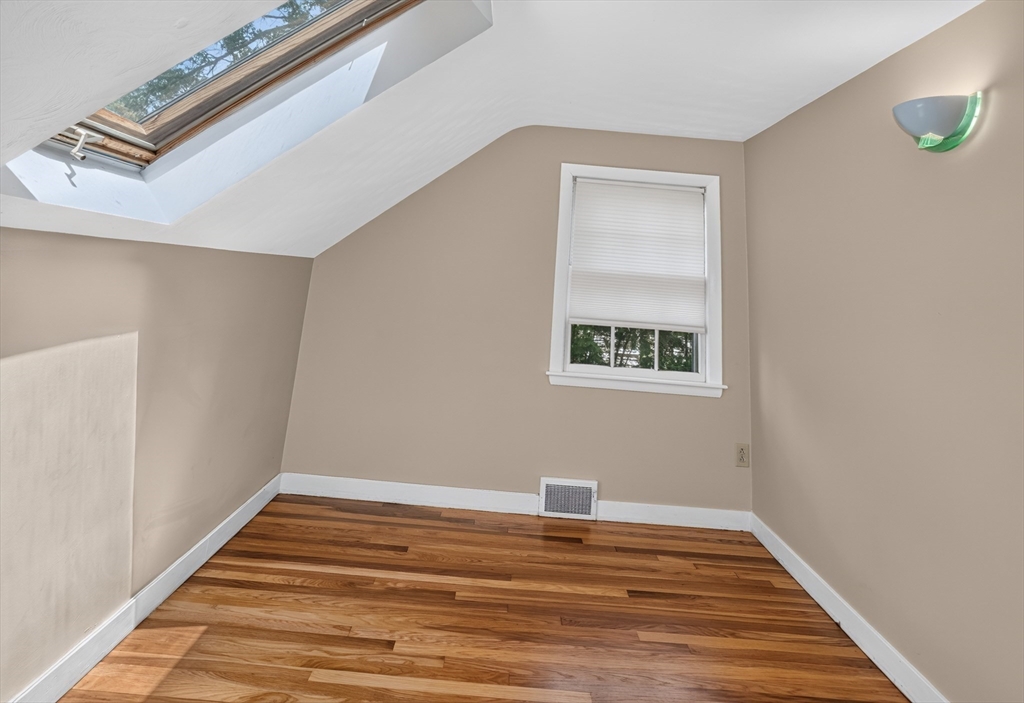18 Cortland Dr