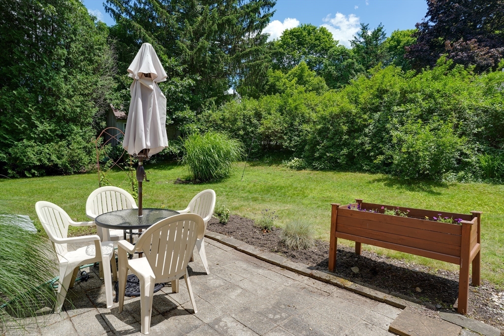 18 Cortland Dr