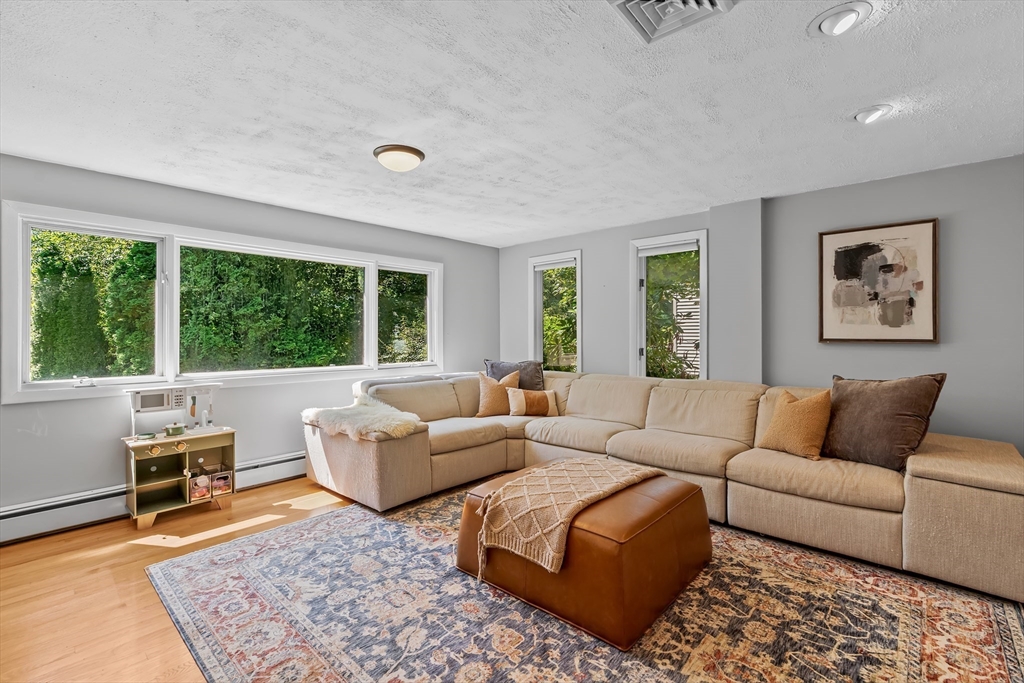 14 Sunset Drive
