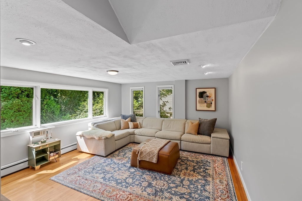 14 Sunset Drive