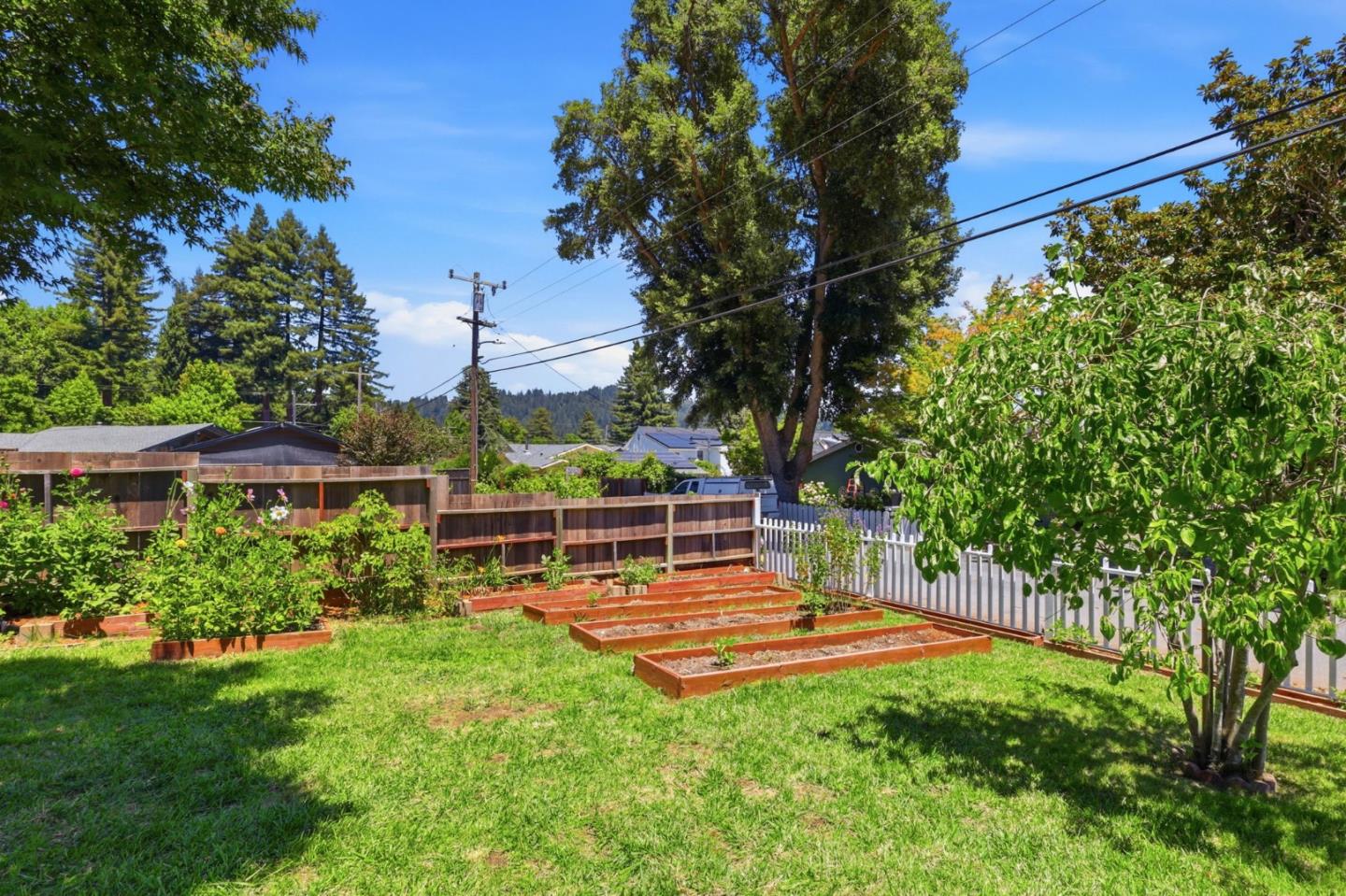 5851 Plateau DR
