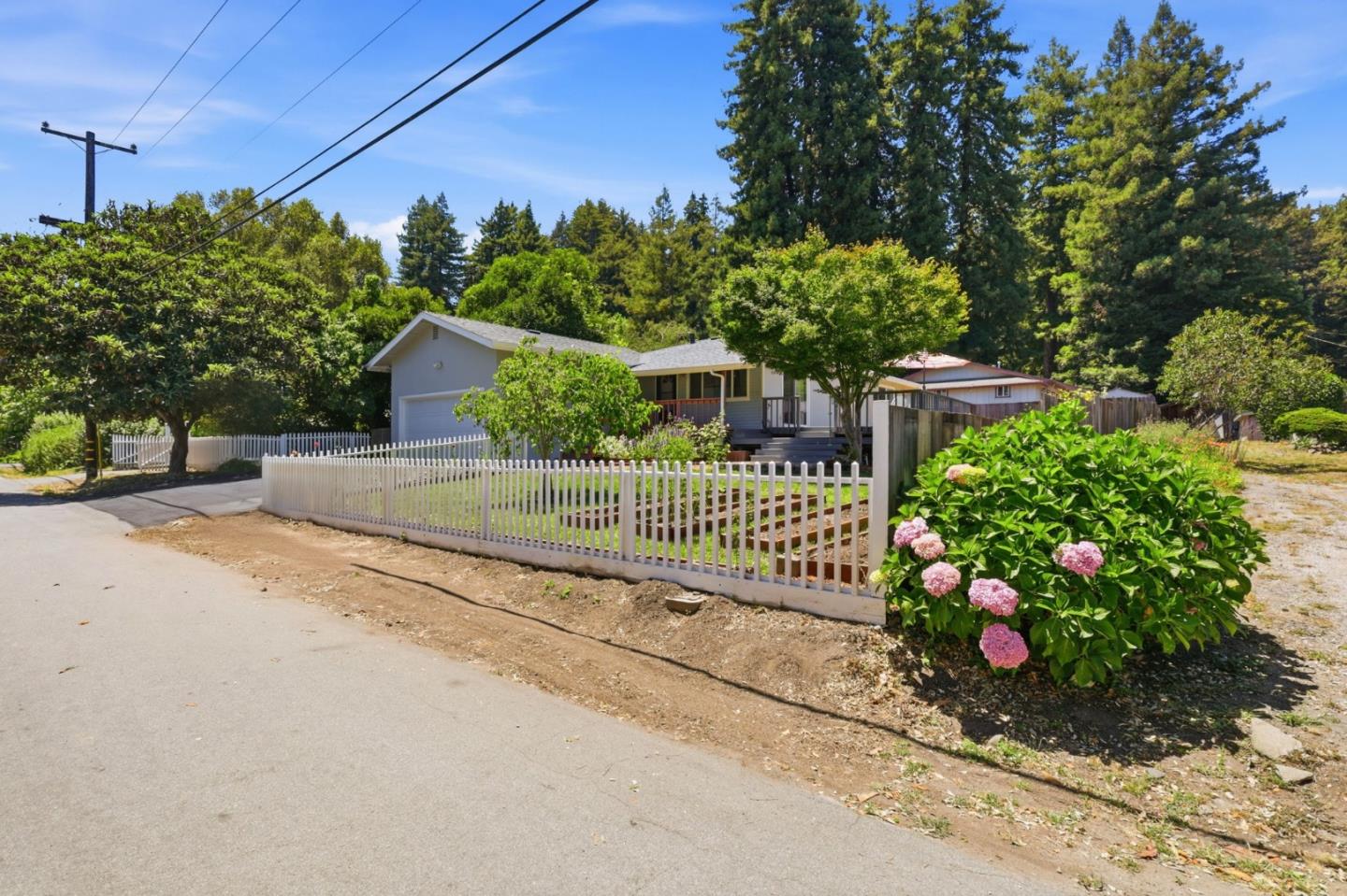 5851 Plateau DR