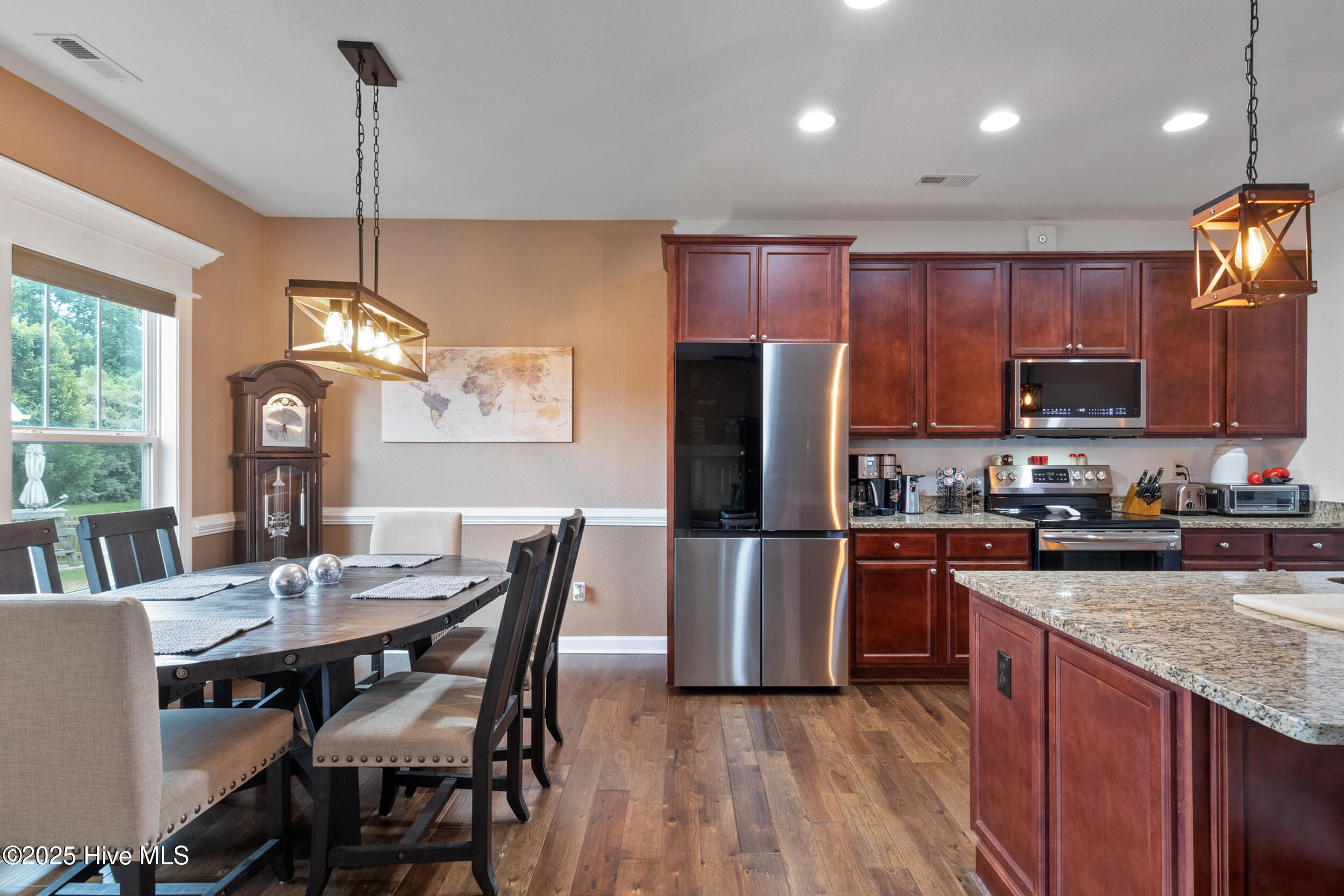 121 Algonquin Trail