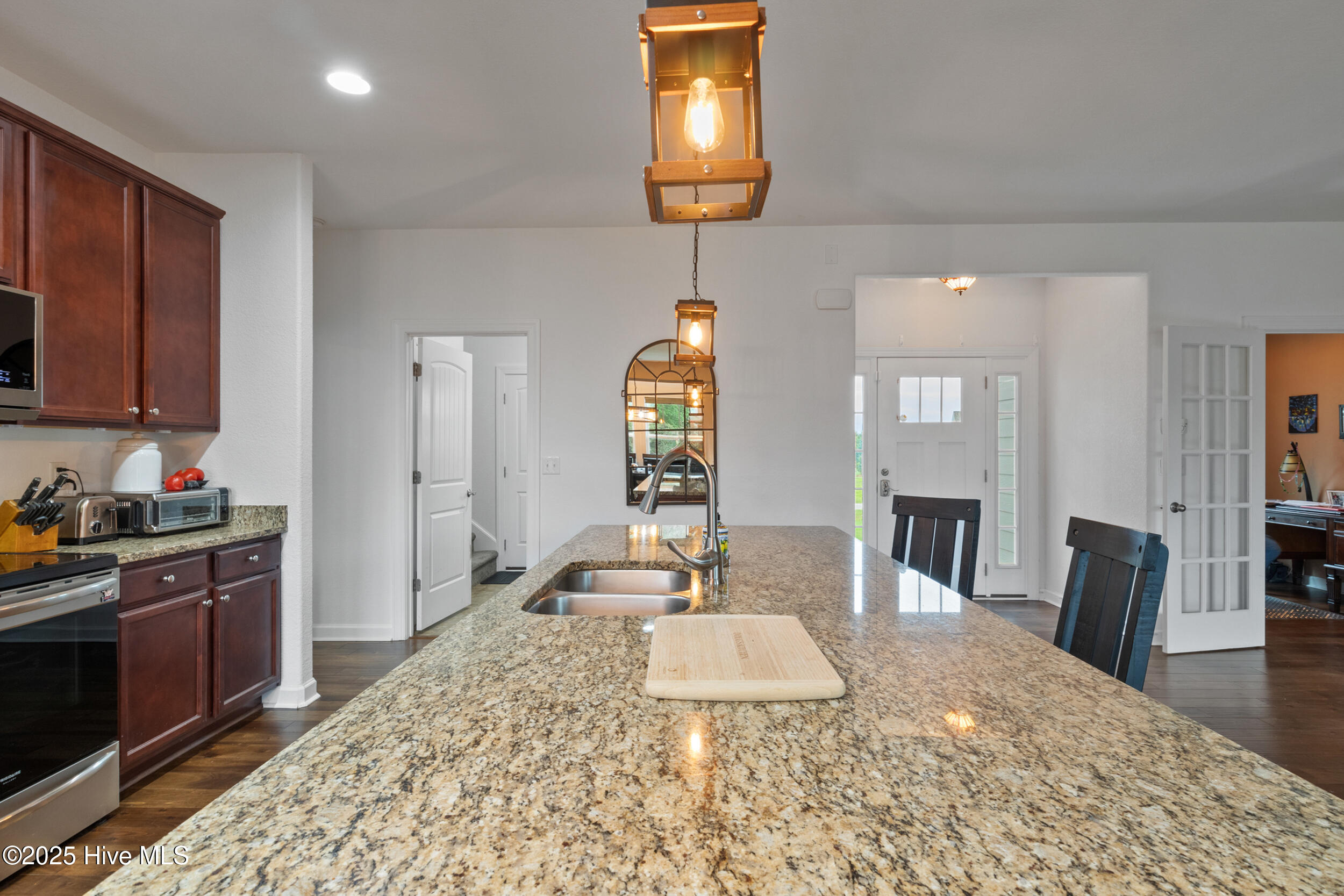 121 Algonquin Trail
