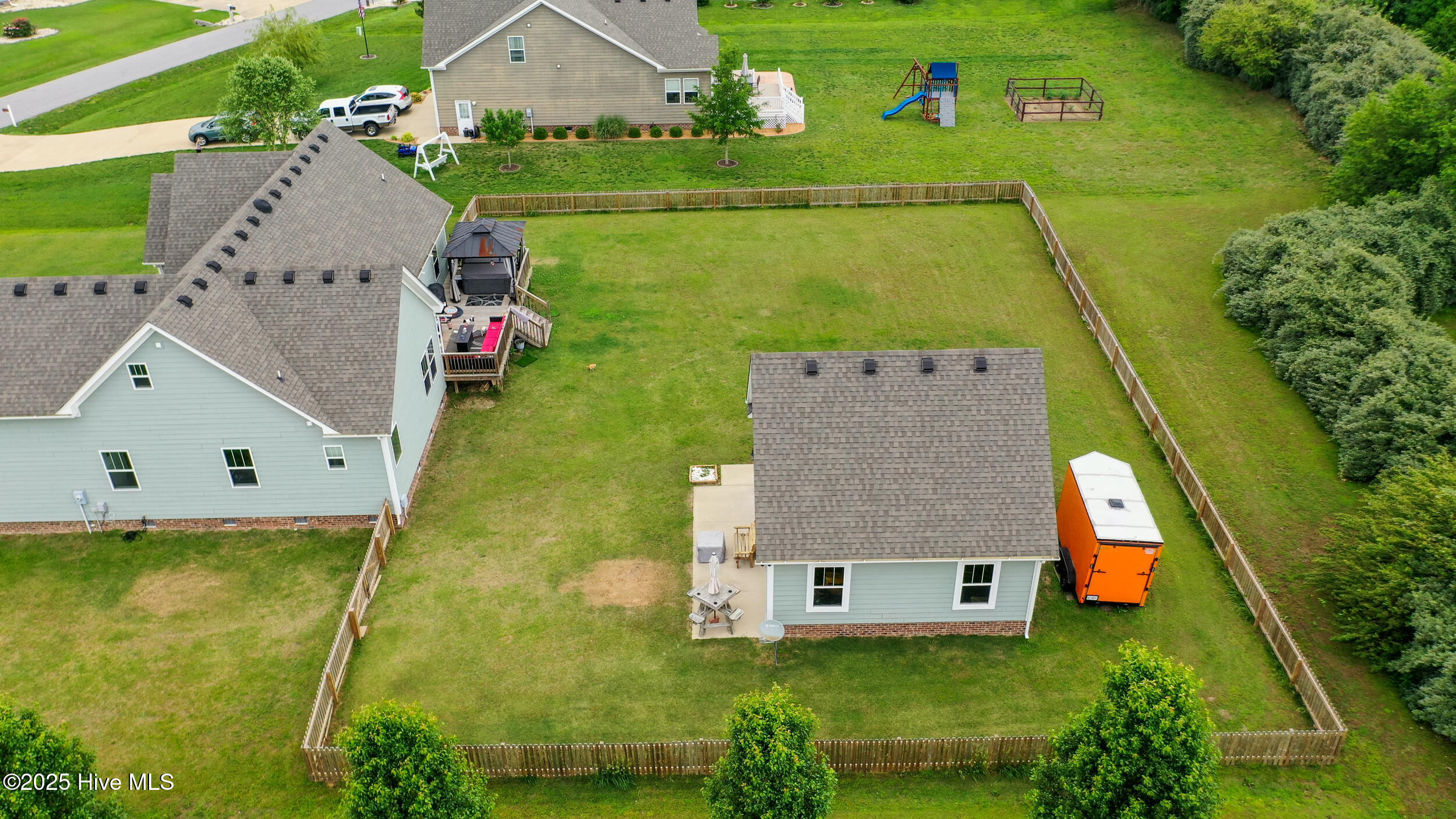 121 Algonquin Trail