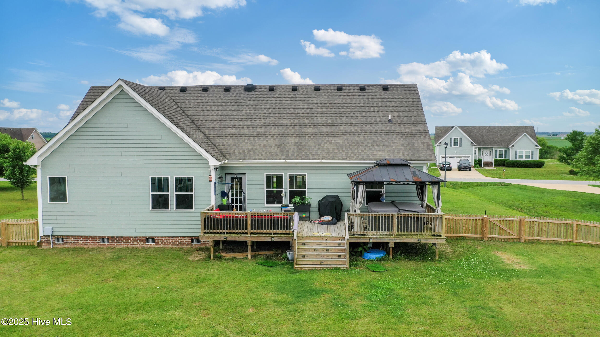 121 Algonquin Trail