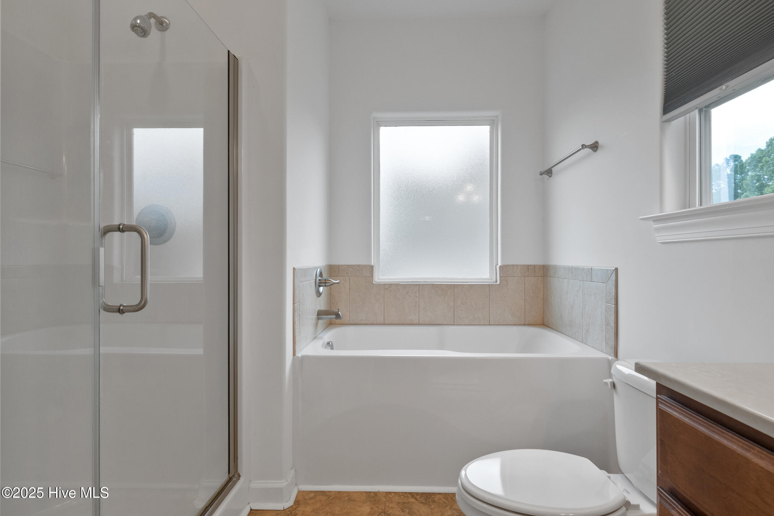 121 Algonquin Trail
