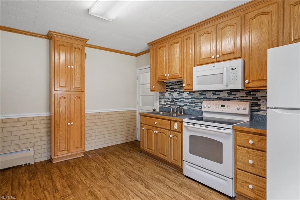 2500 Saint Brides RD W