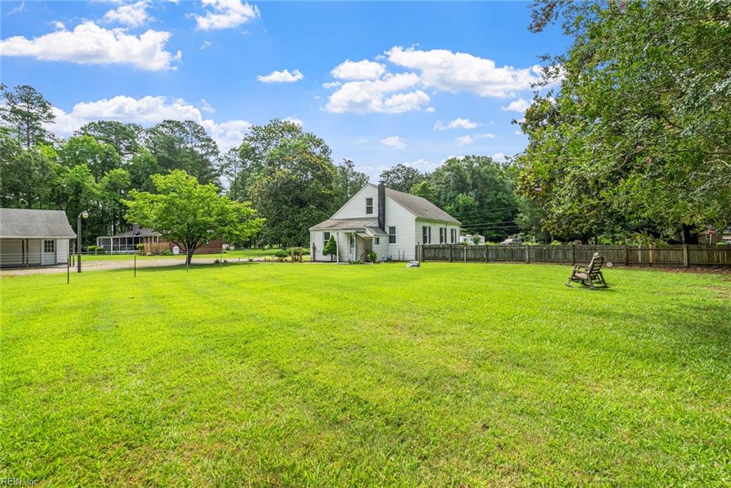 2500 Saint Brides RD W