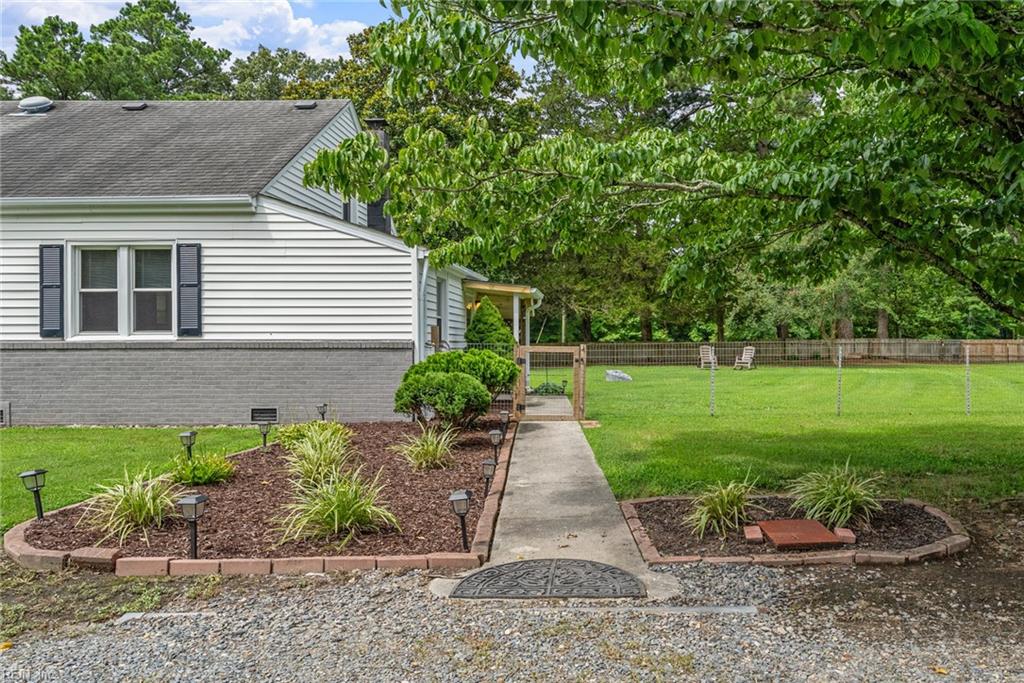 2500 Saint Brides RD W