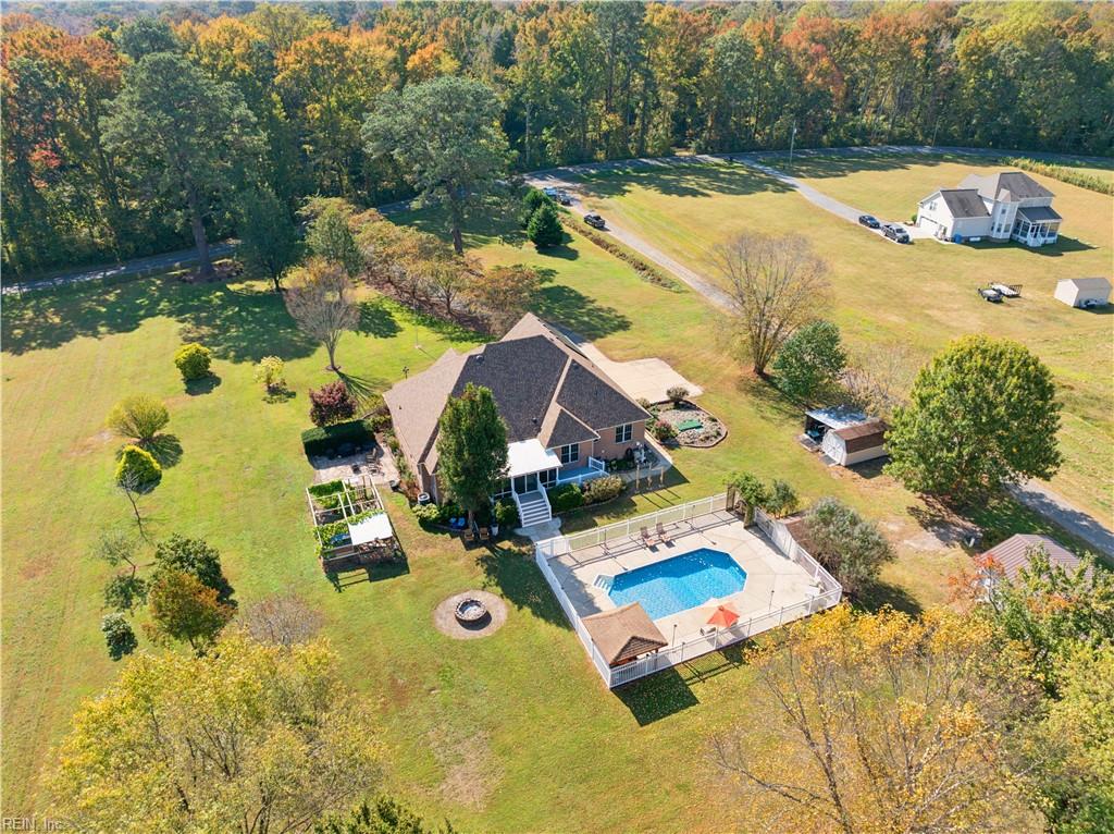3724 Douglas RD