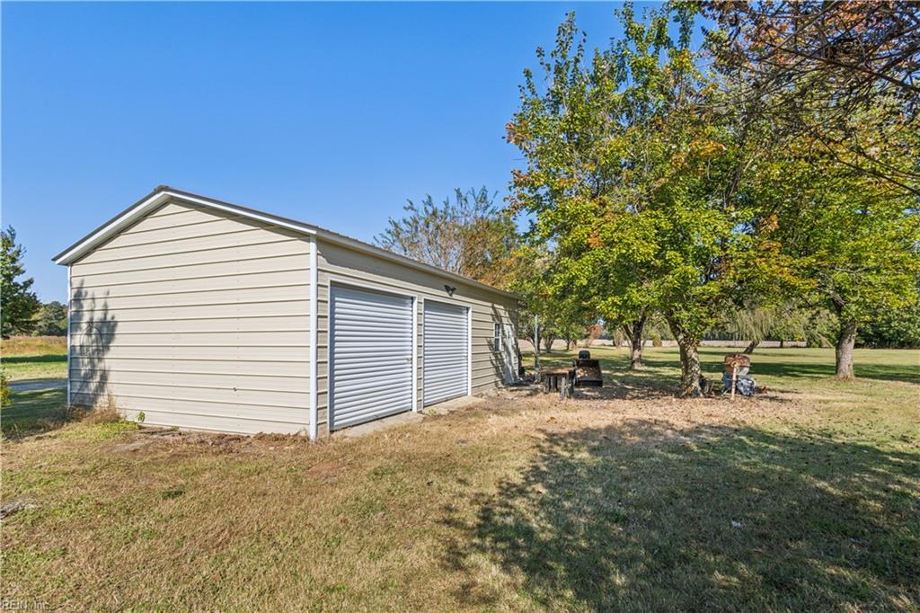3724 Douglas RD