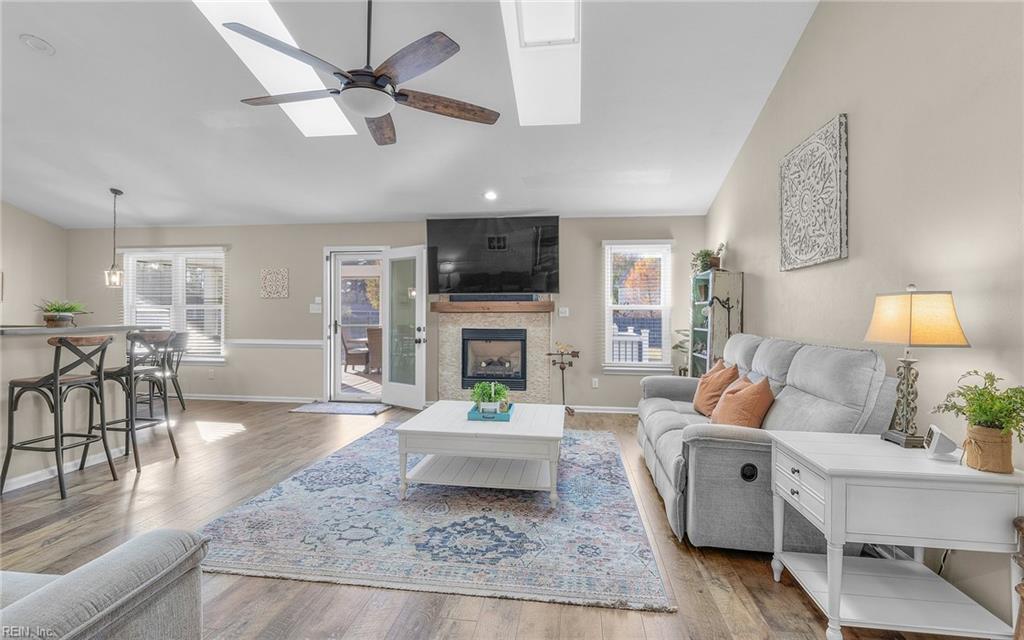642 Broadwinsor CRES