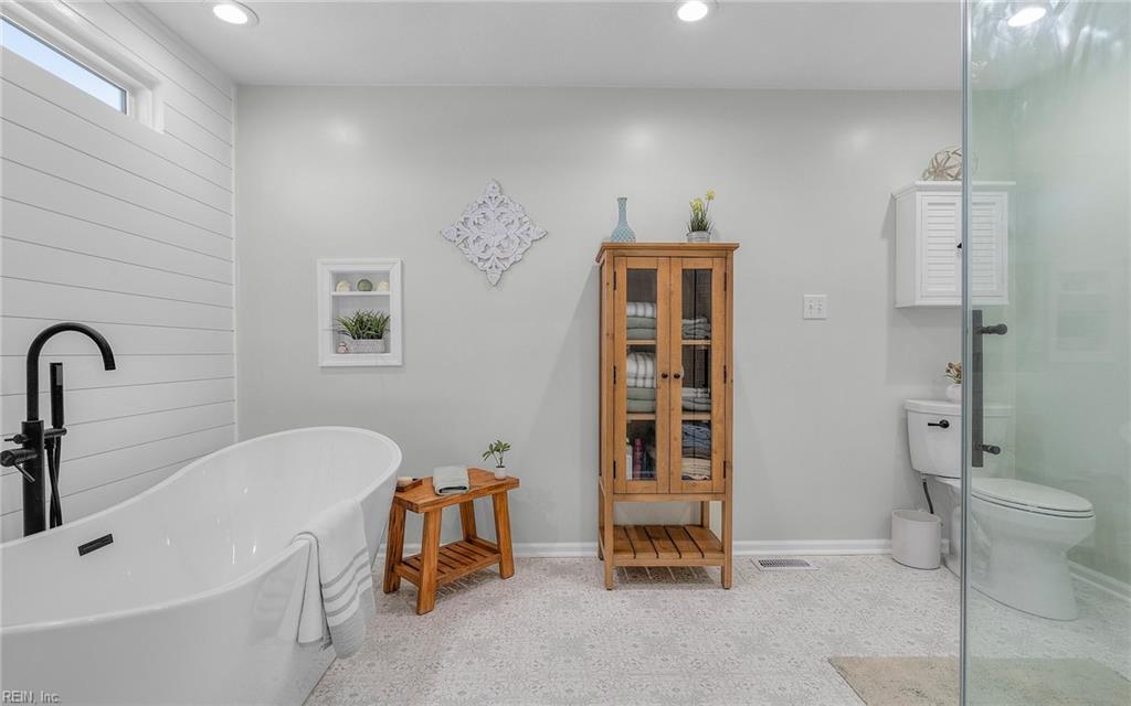 642 Broadwinsor CRES