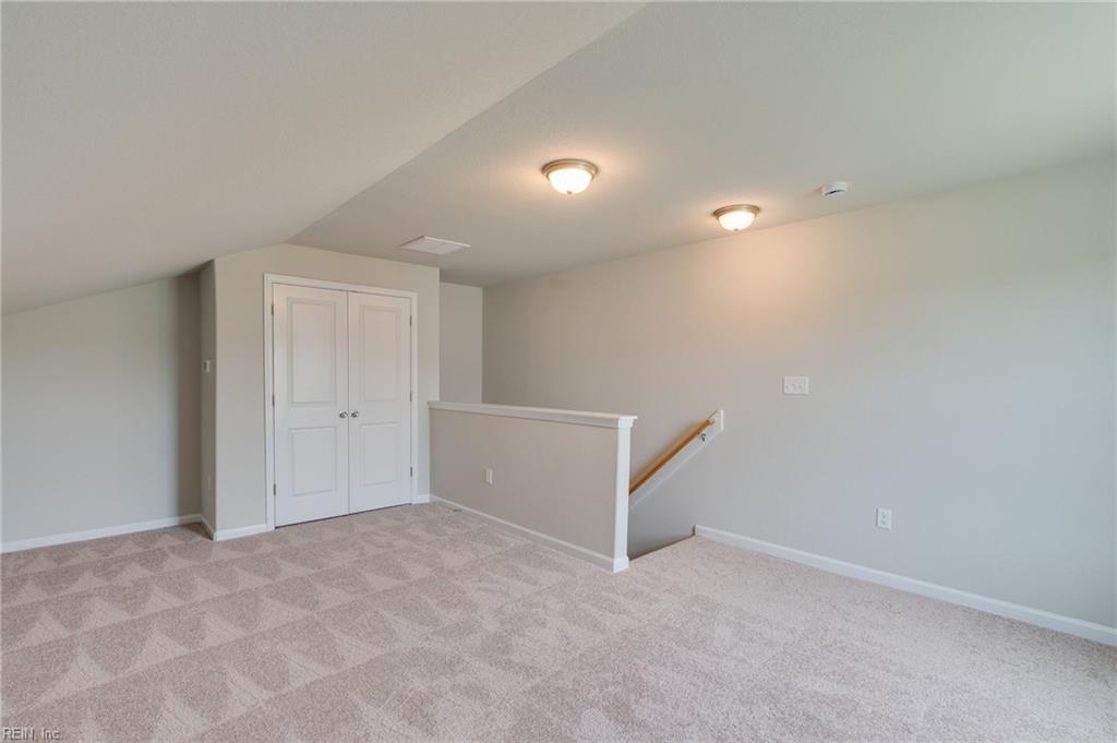 211 Apple CT