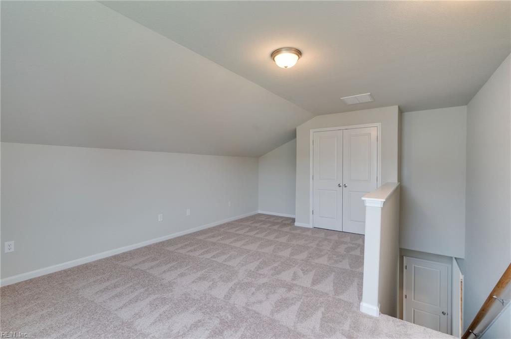 211 Apple CT