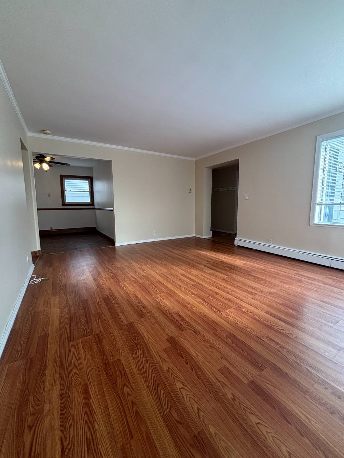 627 W Park Ave 1FL