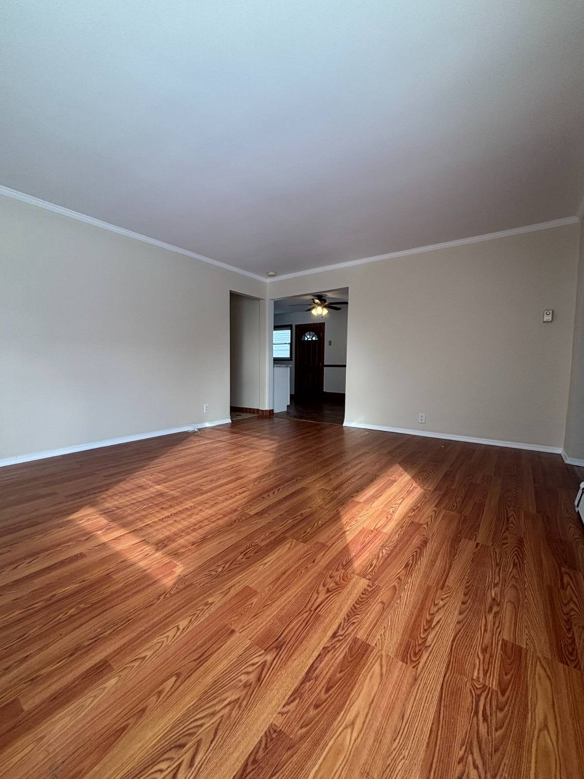 627 W Park Ave 1FL