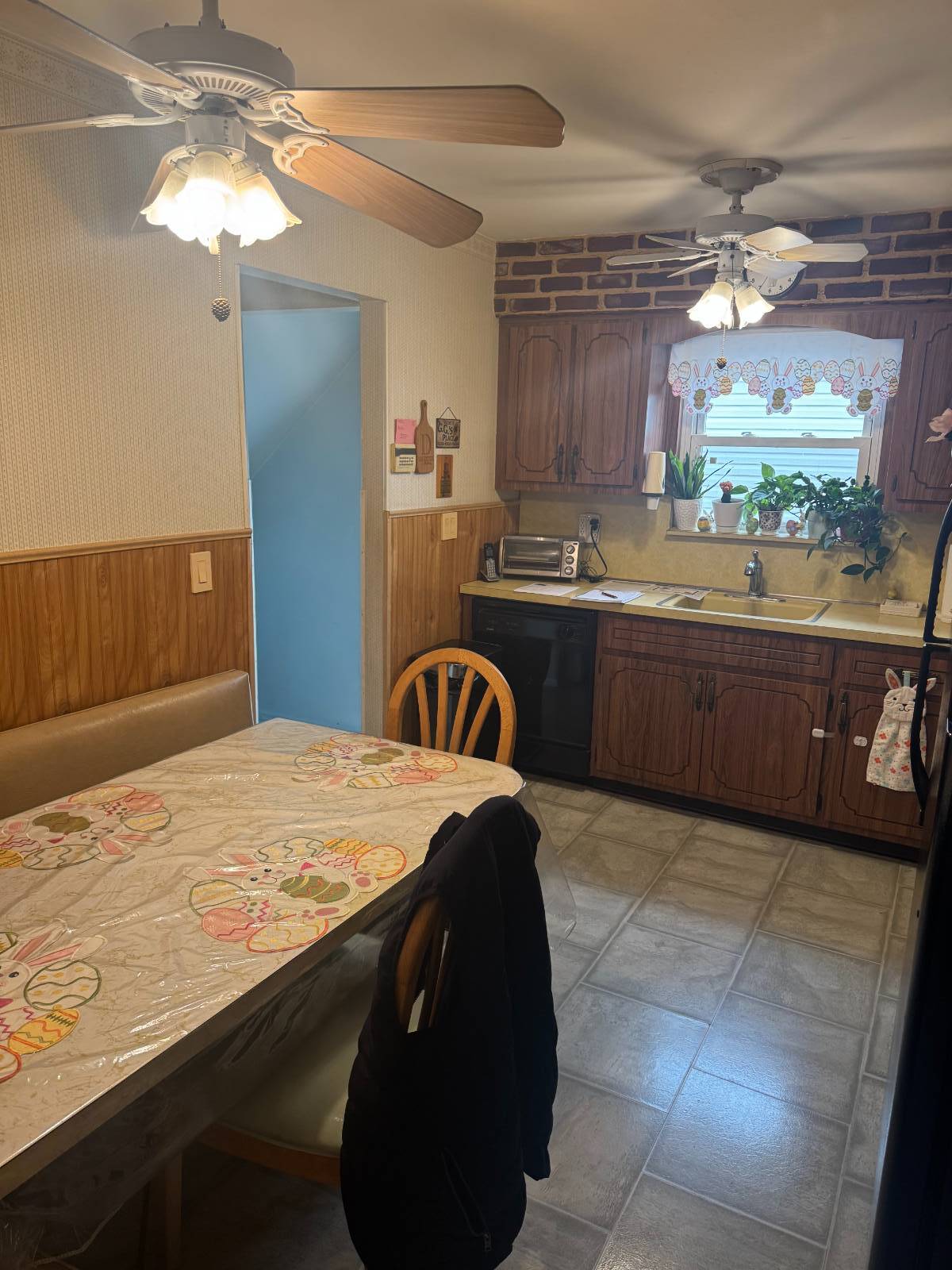 351 Pennsylvania Ave