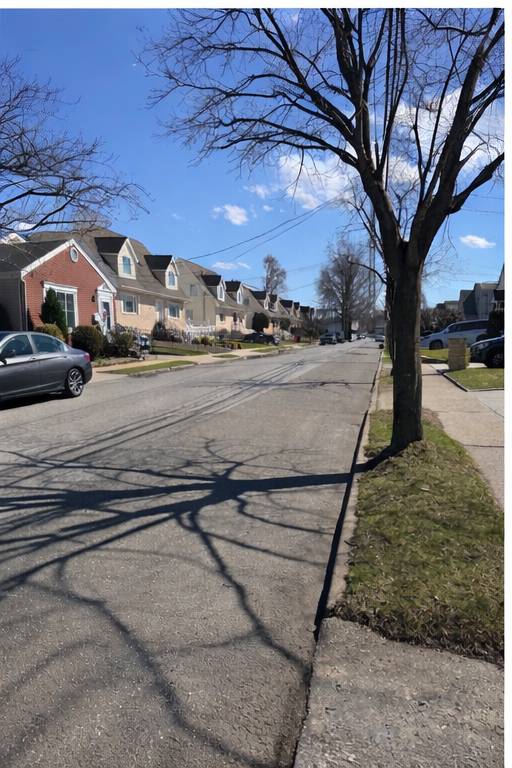 351 Pennsylvania Ave