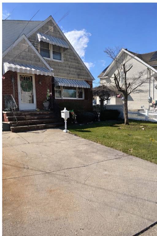 351 Pennsylvania Ave