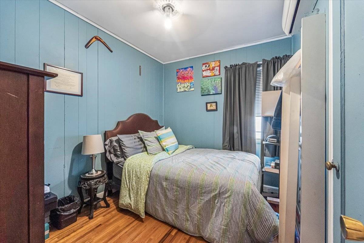 152-15 11th Ave