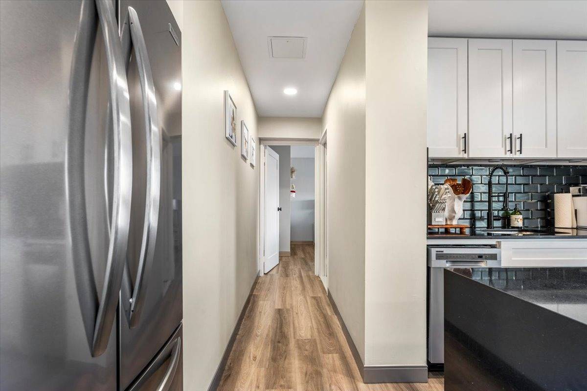 2 Bay Club Dr, #4Y