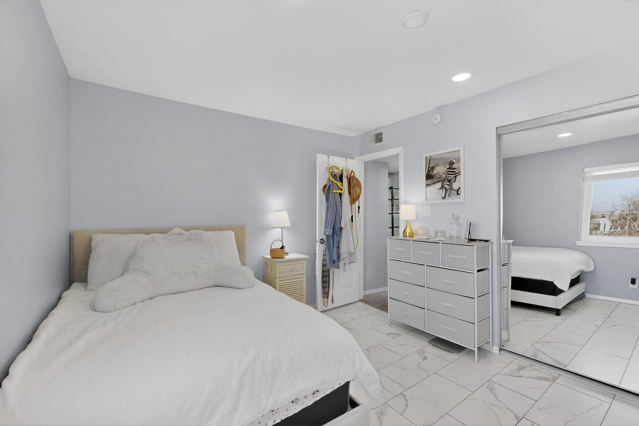 4200 Montgomery Boulevard NE 315