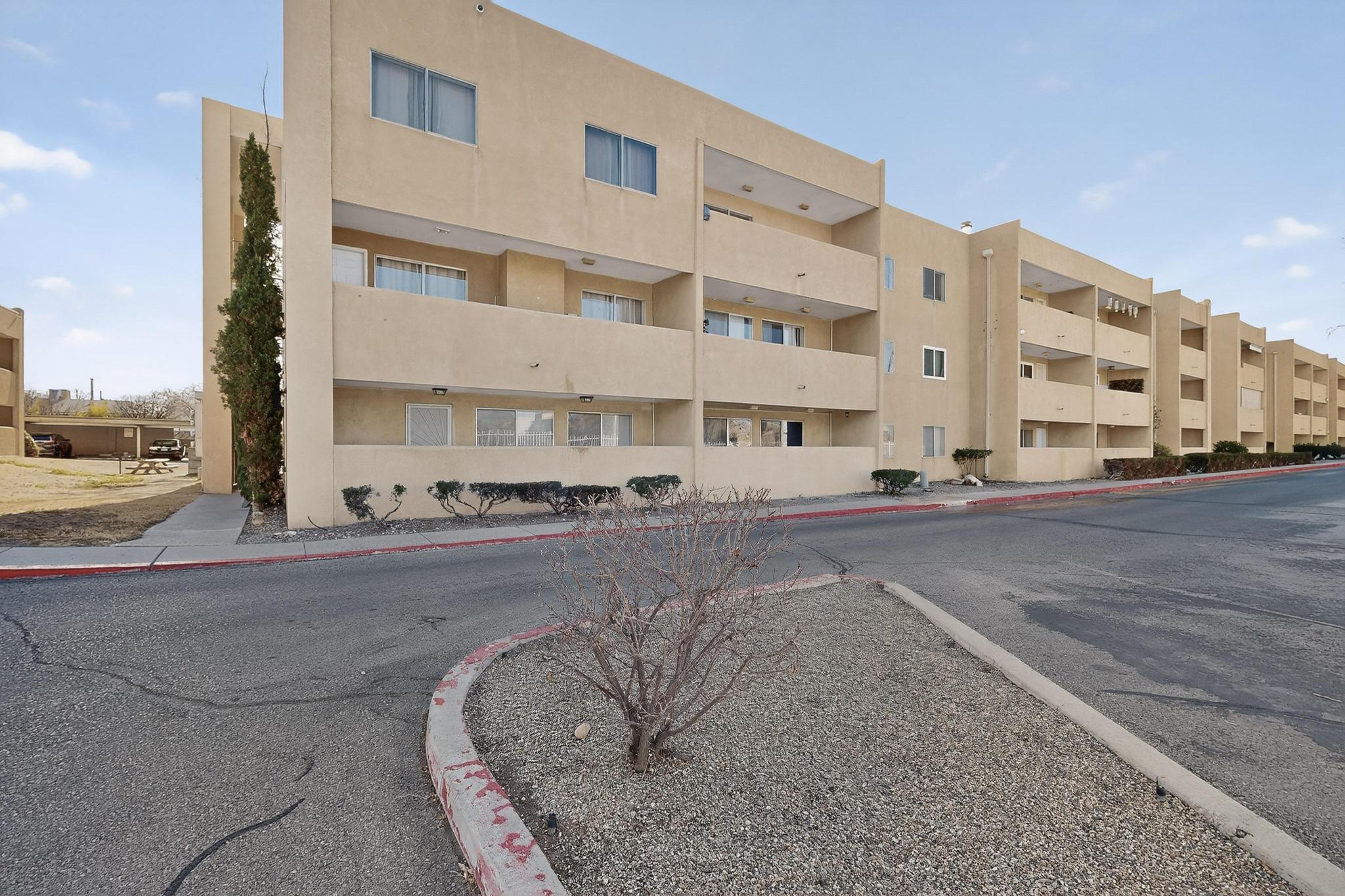4200 Montgomery Boulevard NE 315