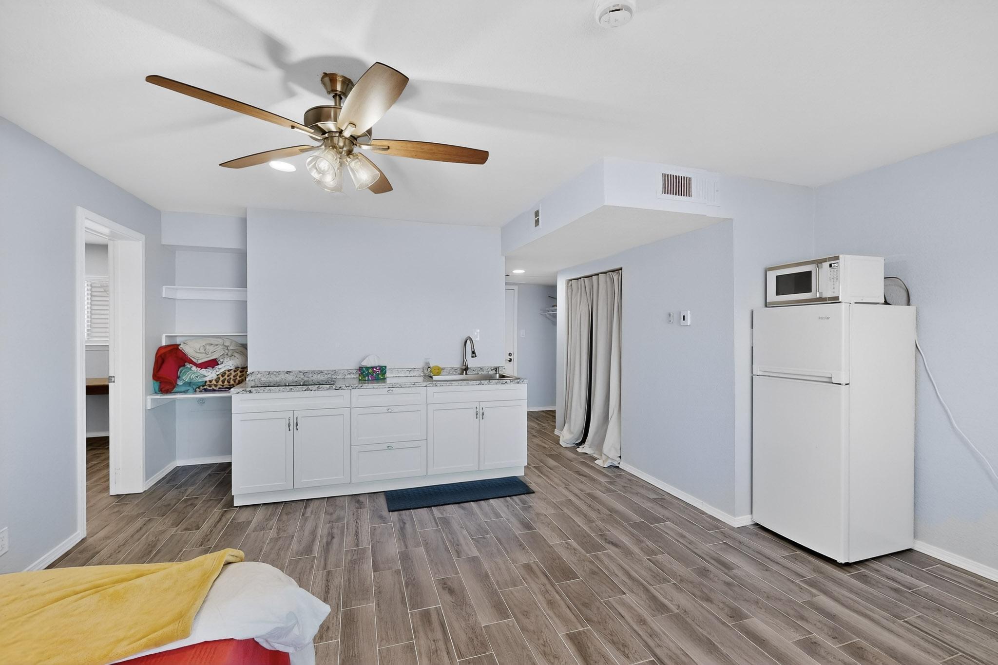4200 Montgomery Boulevard NE 315