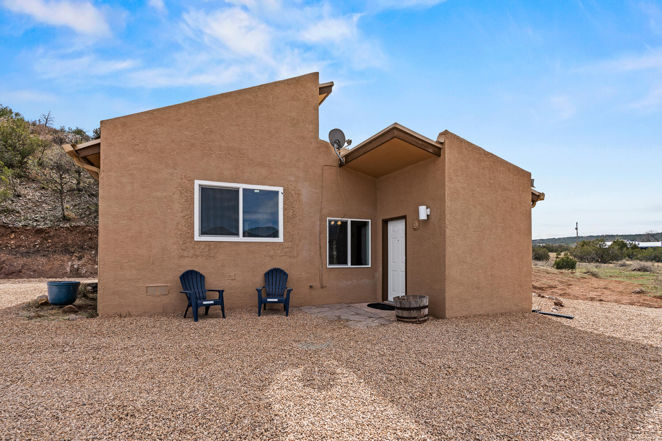 14 Lakeview Place