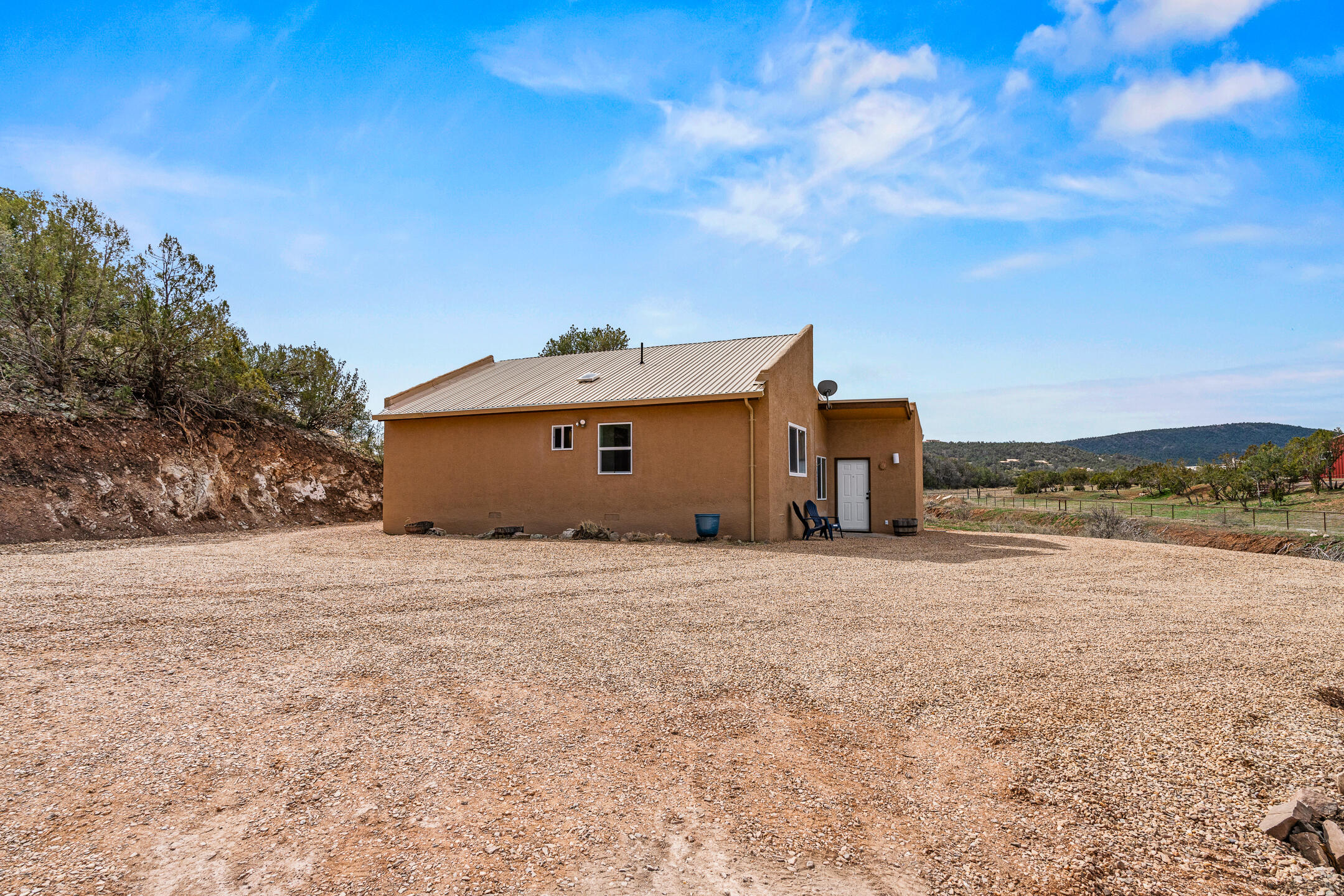 14 Lakeview Place