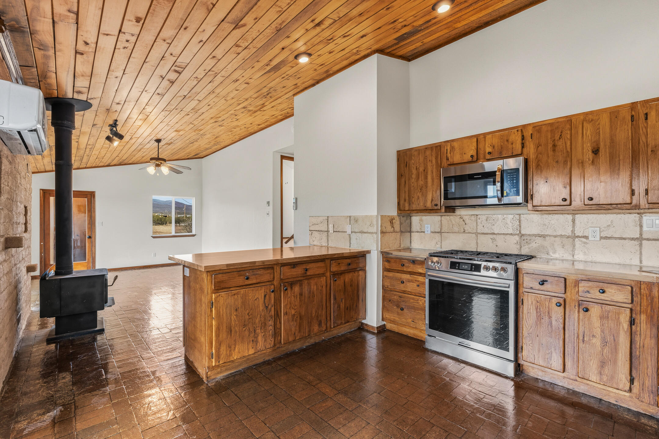 14 Lakeview Place