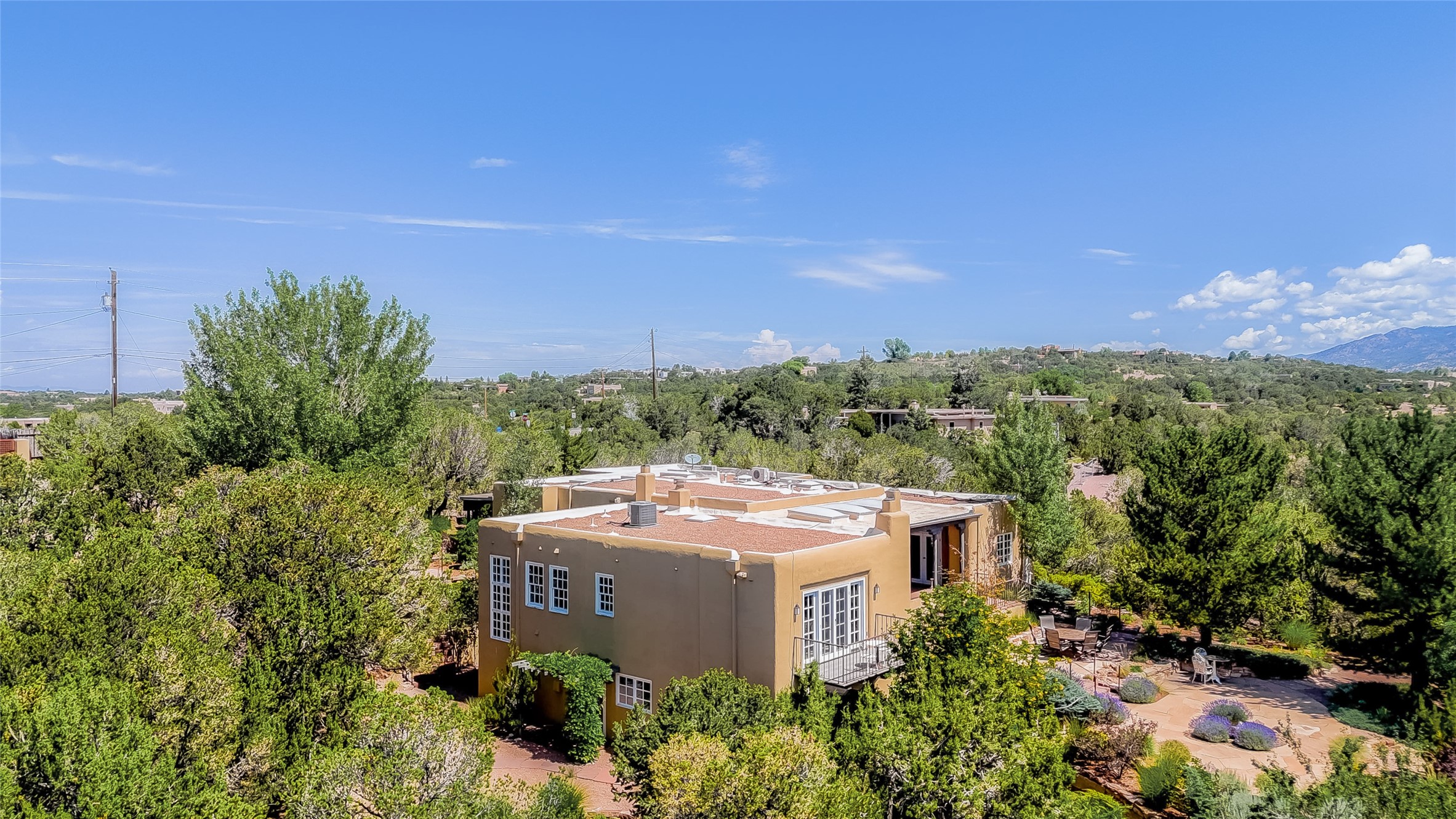 1067 Bishops Lodge Road
