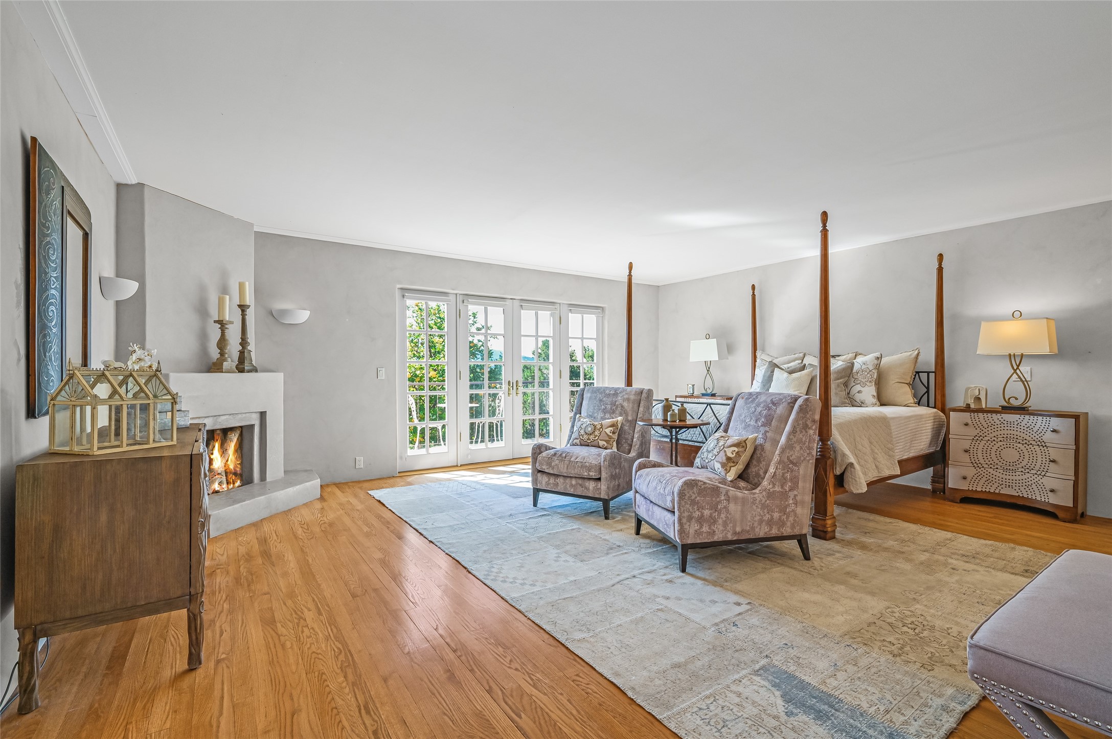 1067 Bishops Lodge Road