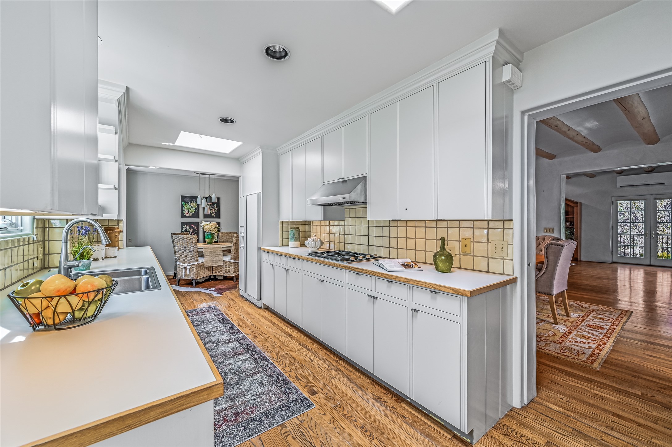 1067 Bishops Lodge Road