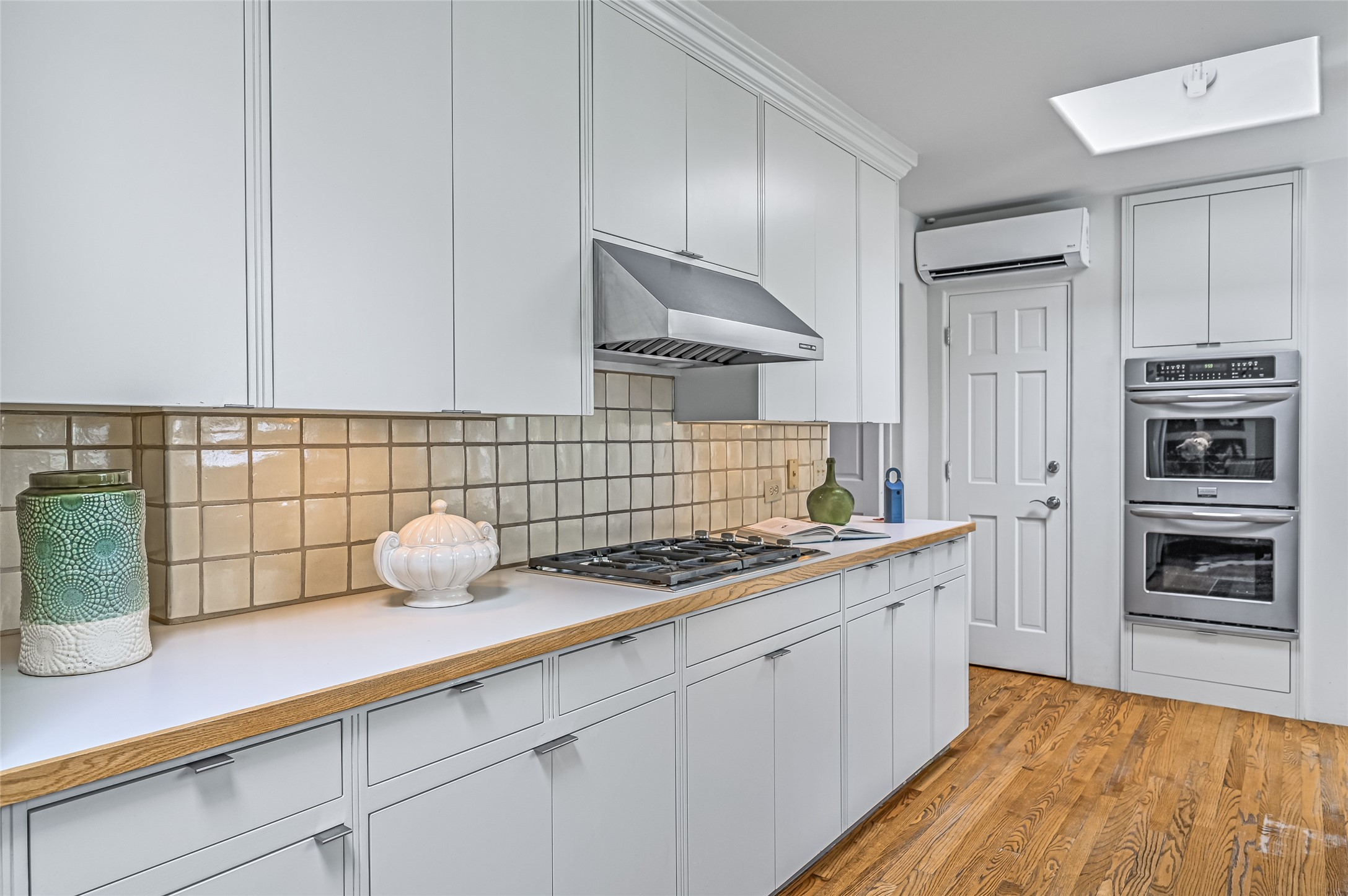 1067 Bishops Lodge Road
