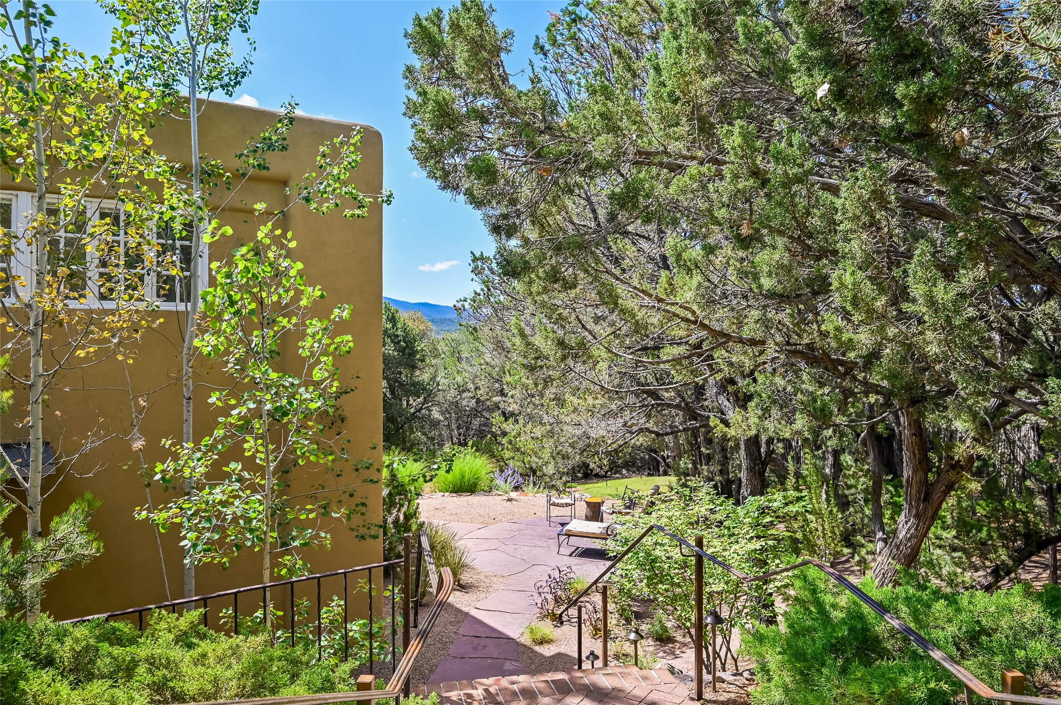 1067 Bishops Lodge Road