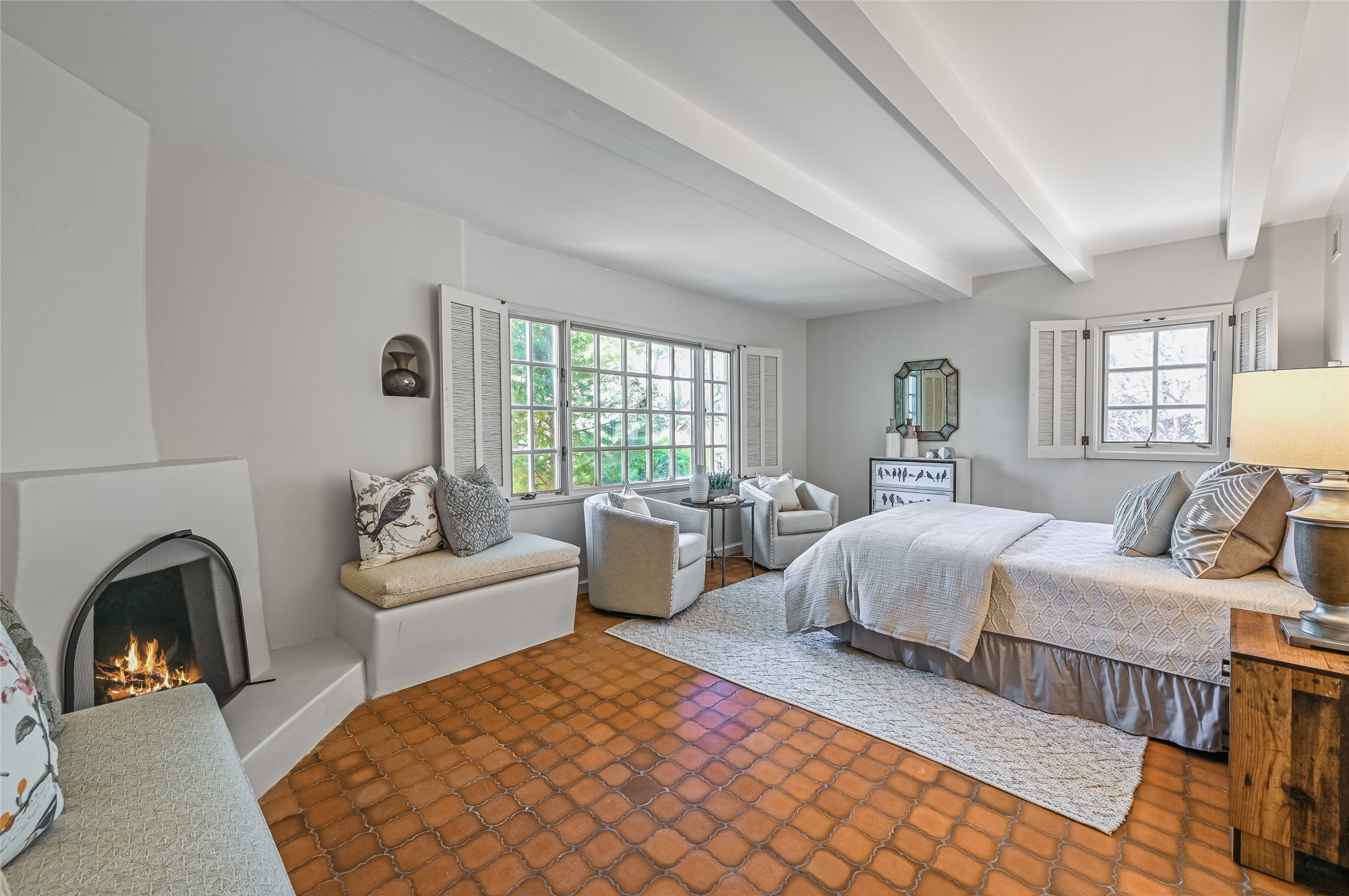 1067 Bishops Lodge Road