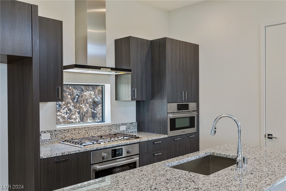 454 Tranquil Peak Court