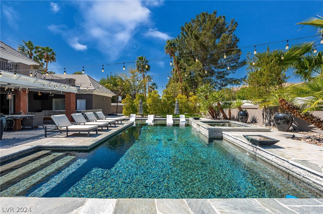 2365 Villandry Court