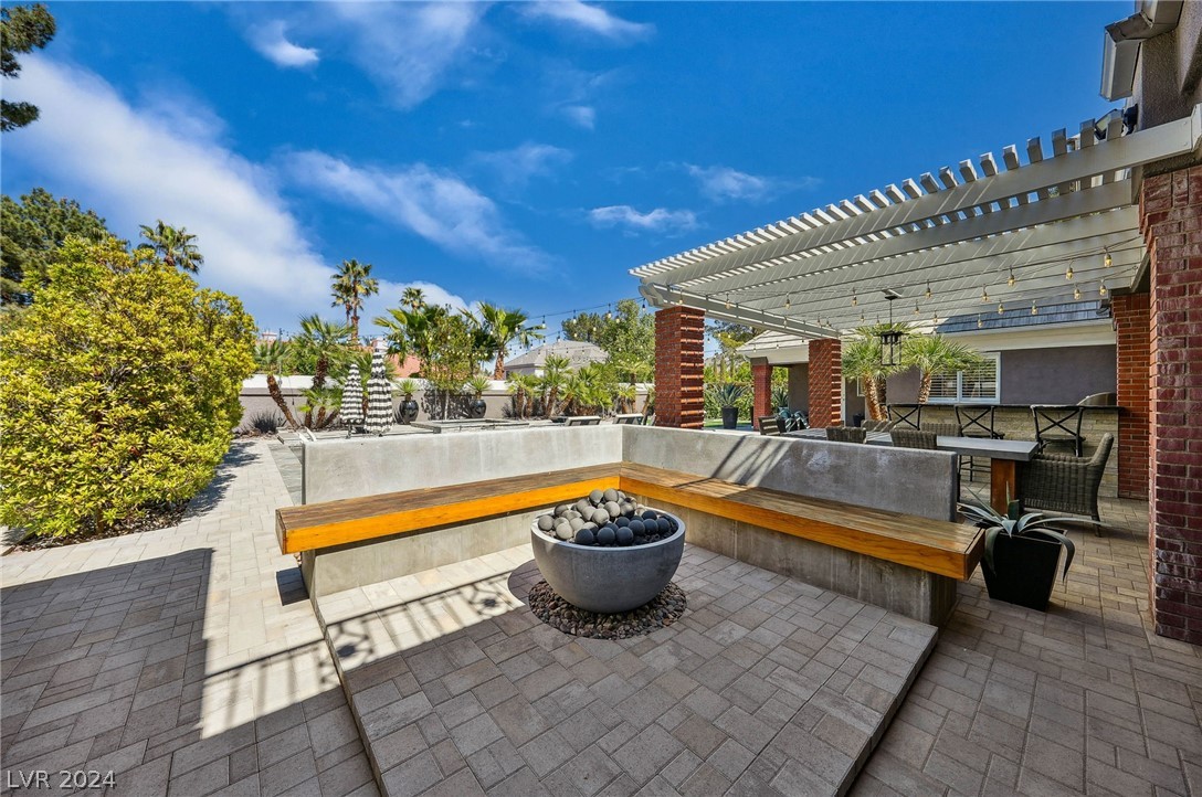 2365 Villandry Court