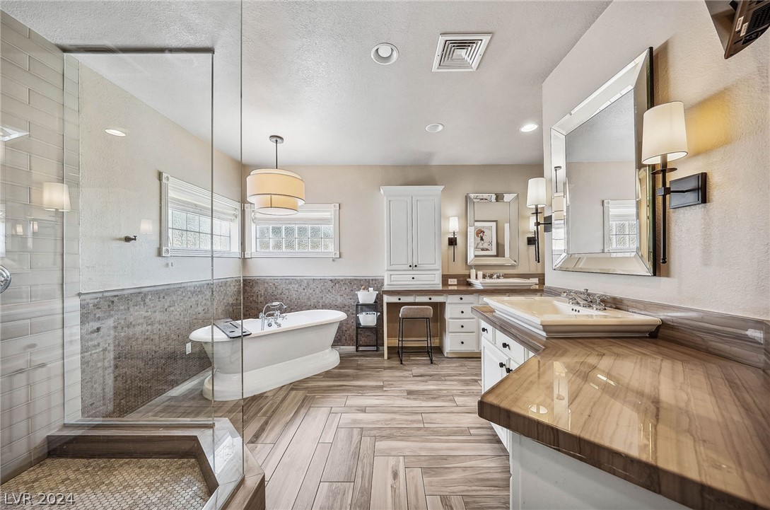 2365 Villandry Court