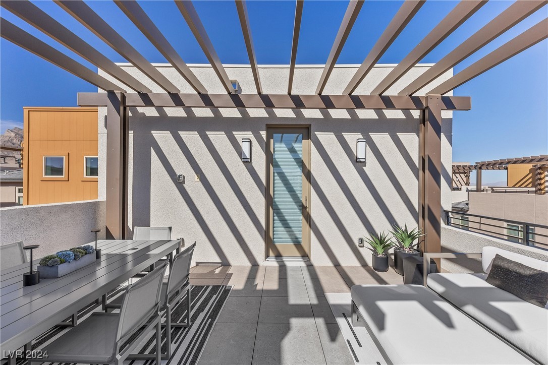 639 Sentinel Spire Street