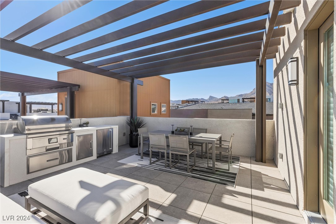 639 Sentinel Spire Street