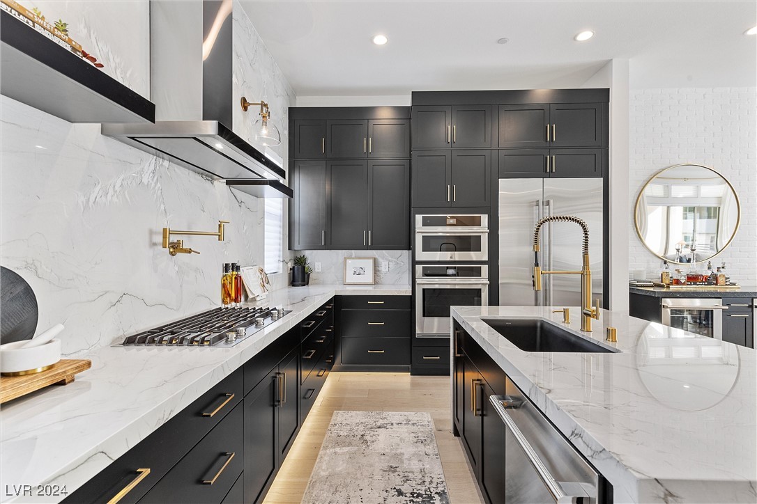 639 Sentinel Spire Street