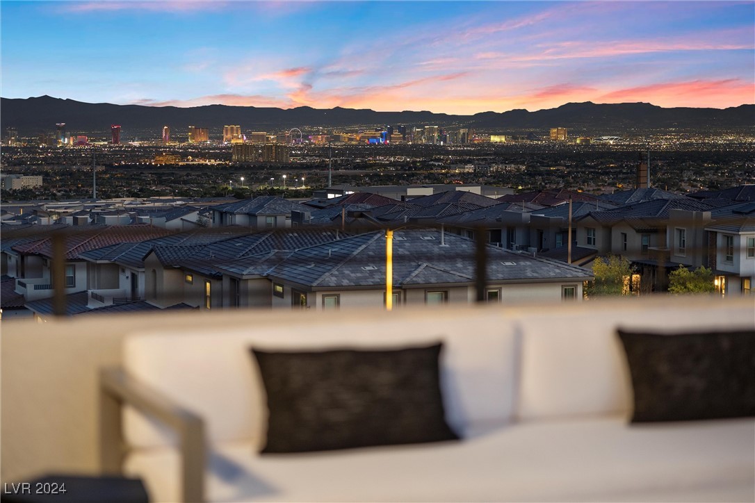 639 Sentinel Spire Street