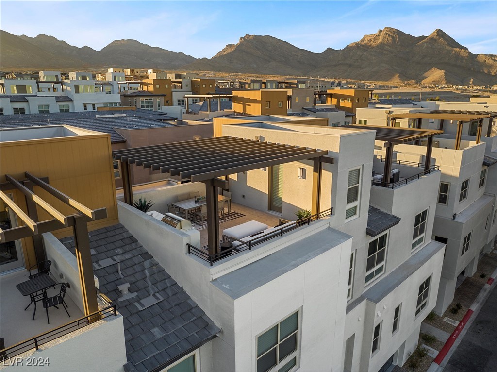 639 Sentinel Spire Street